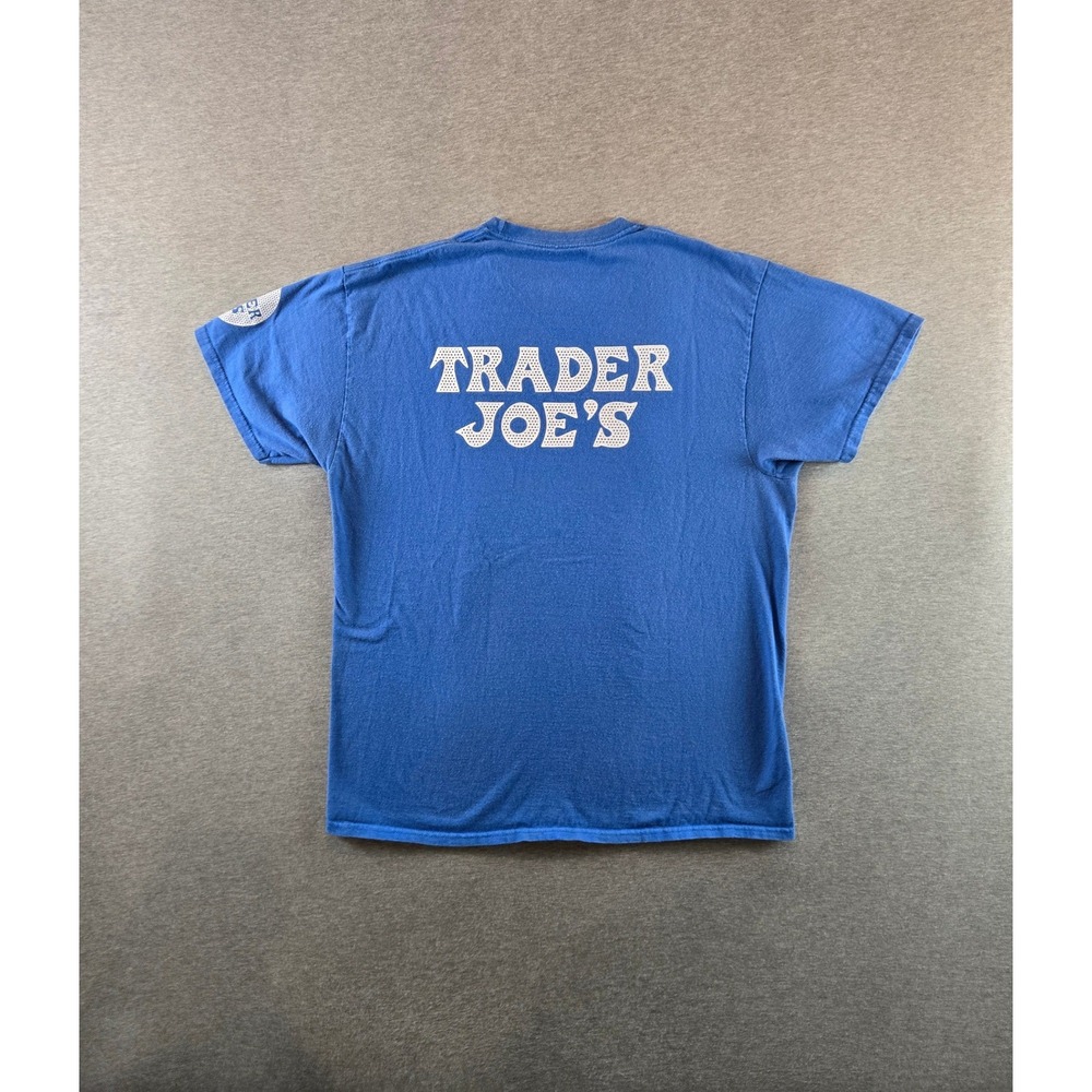 Trader Joe's Graphic T-Shirt Mens Medium Blue Crewneck Back Logo Sleeve Print
